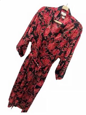 Vintage Victoria's Secret- Gold Vintage 90's Black and Red Floral Kimono Robe